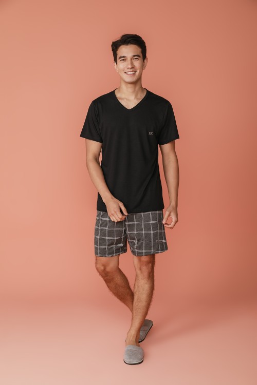 Pijama Masculino Preto Com Short Cinza E Listras Branca